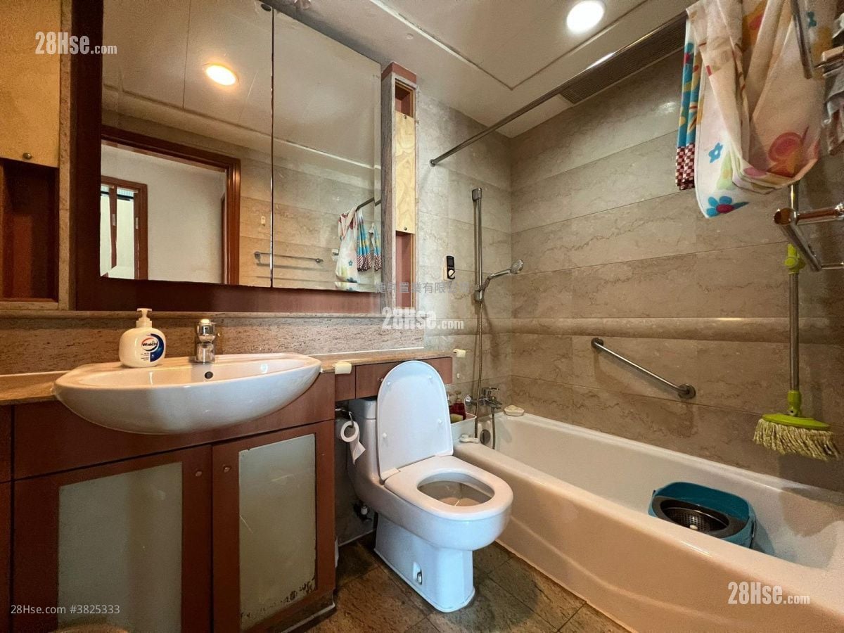 半岛豪庭 售盘 2 房 , 1 浴室 592 平方尺