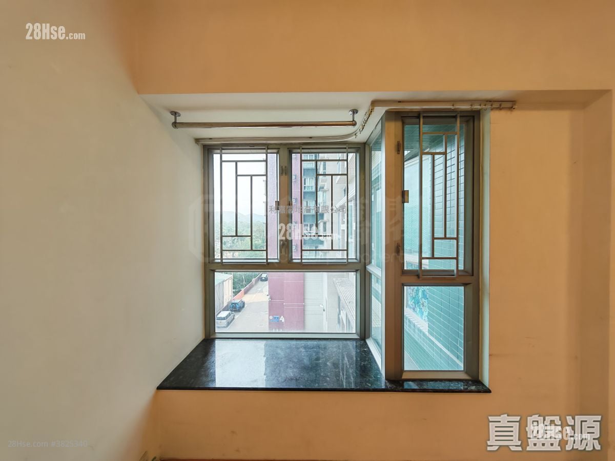 Yoho Town 售盤 2 房 393 平方呎