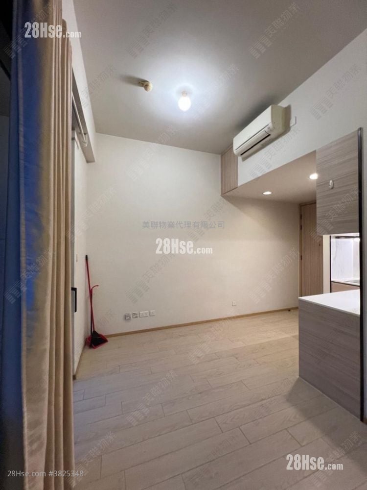 Edition 178 Rental 247 ft²