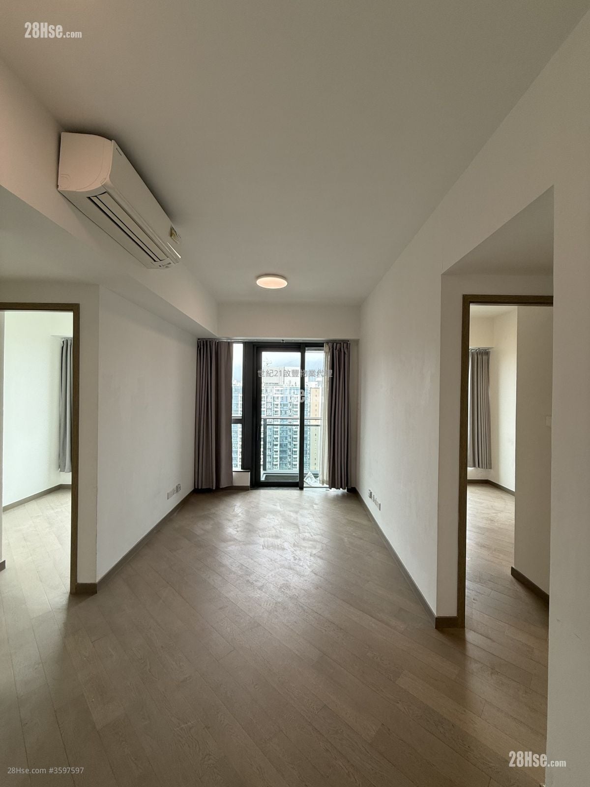 Upper River Bank Rental 2 Bedrooms , 1 Bathroom 585 ft²