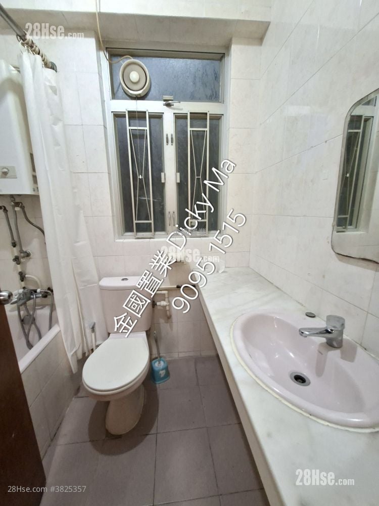 Yiu Kei Mansion Rental 4 Bedrooms , 1 Bathroom 699 ft²