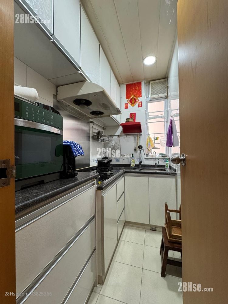 友誠大廈 售盤 2 房 , 1 浴室 336 平方呎