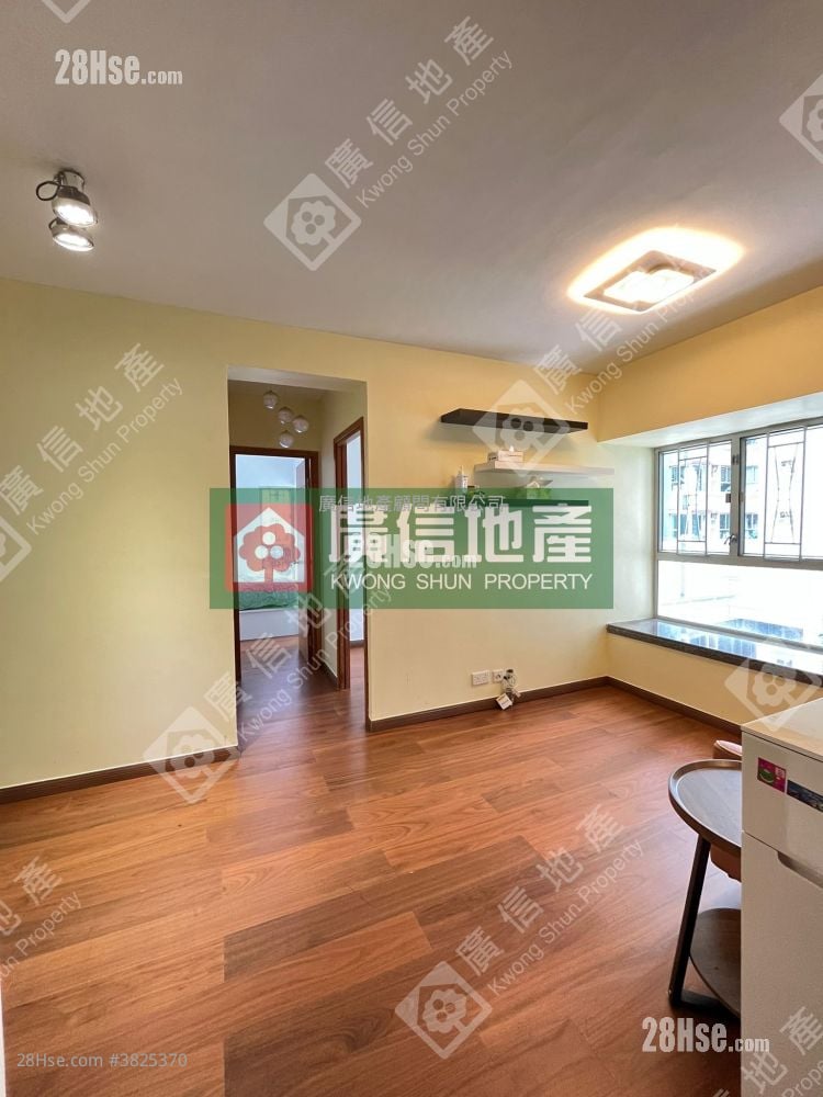 Metro Harbour View Sell 2 Bedrooms , 1 Bathroom 379 ft²