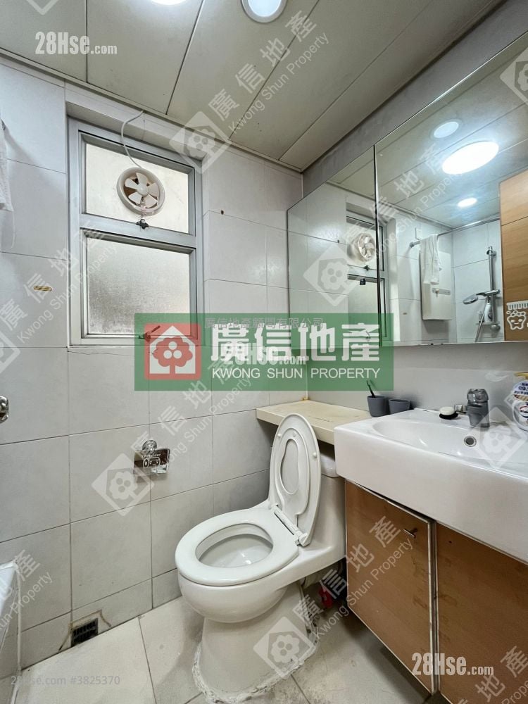 Metro Harbour View Sell 2 Bedrooms , 1 Bathroom 379 ft²