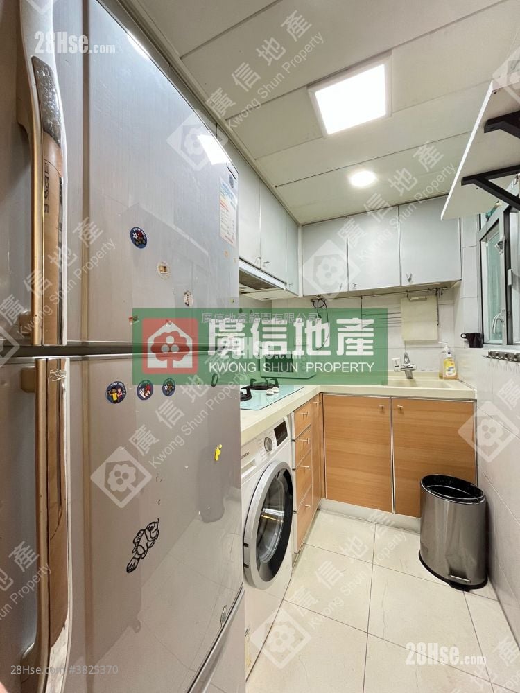 Metro Harbour View Sell 2 Bedrooms , 1 Bathroom 379 ft²