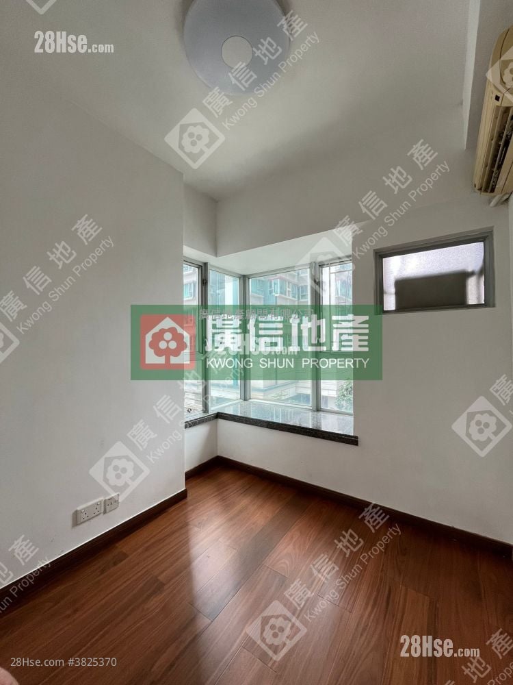 Metro Harbour View Sell 2 Bedrooms , 1 Bathroom 379 ft²