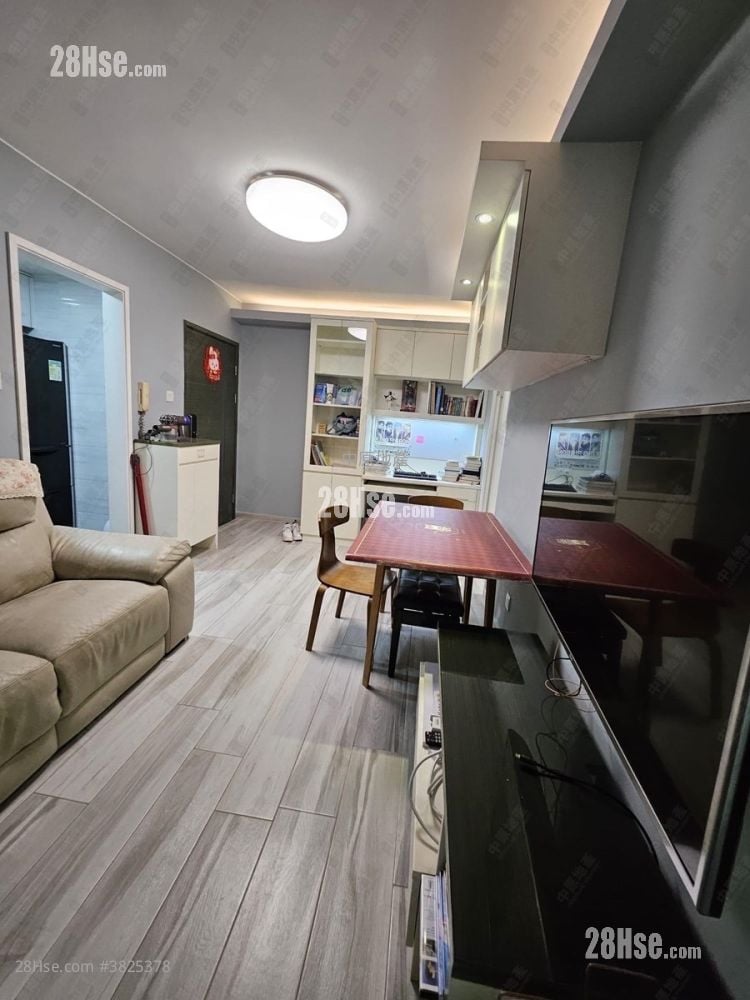 順欣花園 售盤 2 房 428 平方呎