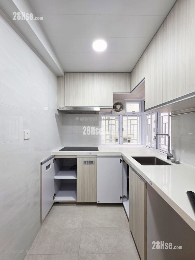 Ying King Mansion Rental 3 Bedrooms , 1 Bathroom 483 ft²