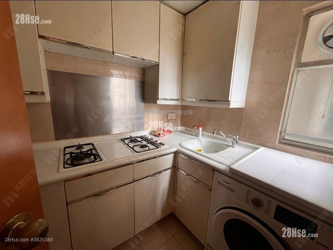 Kingswood Villas Sell 3 Bedrooms 544 ft²