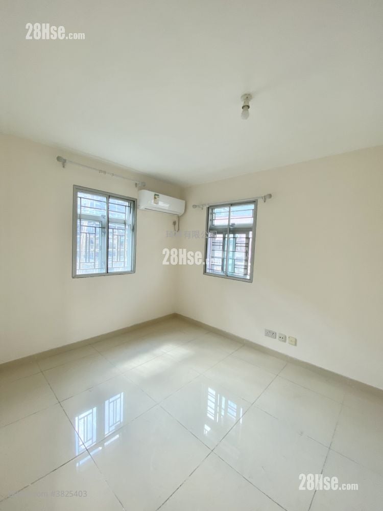 村屋 租盘 700 平方尺