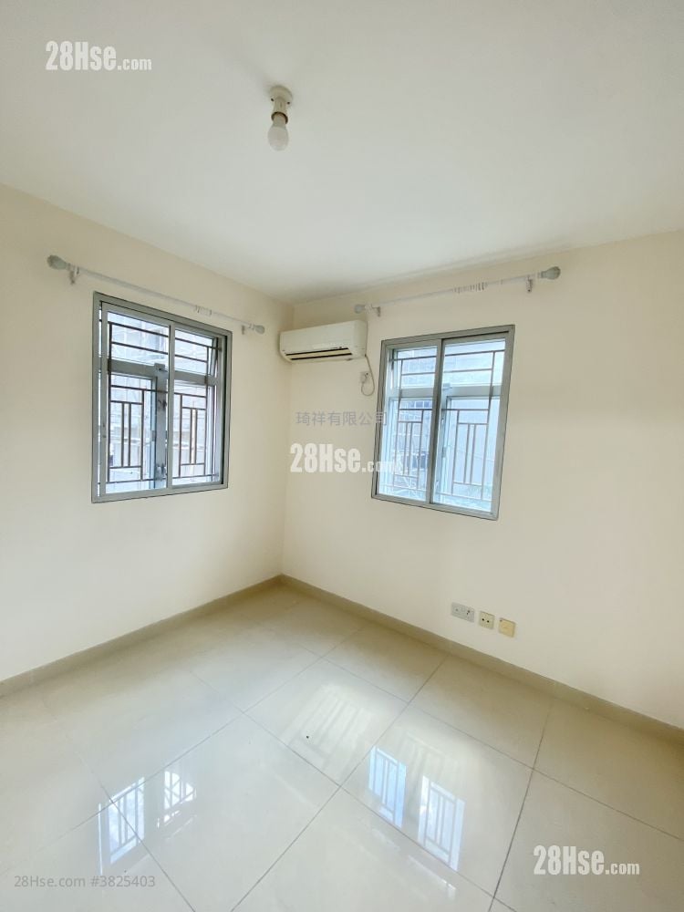 村屋 租盘 700 平方尺