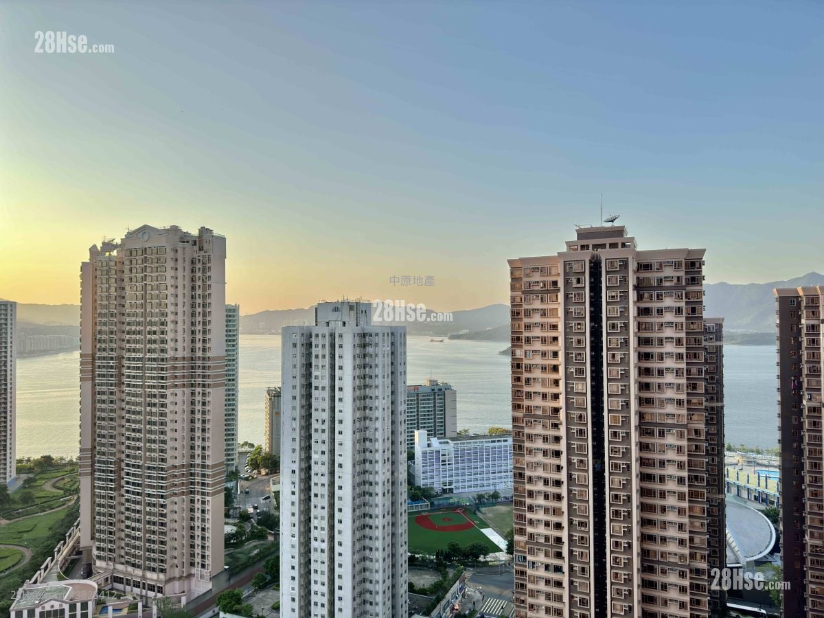 Sunshine City Sell 3 Bedrooms , 2 Bathrooms 618 ft²