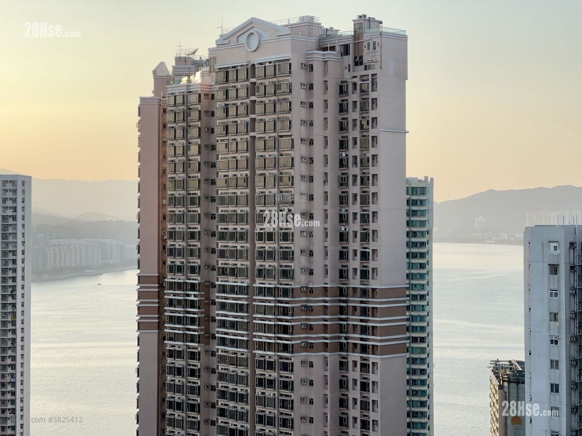 Sunshine City Sell 3 Bedrooms , 2 Bathrooms 618 ft²