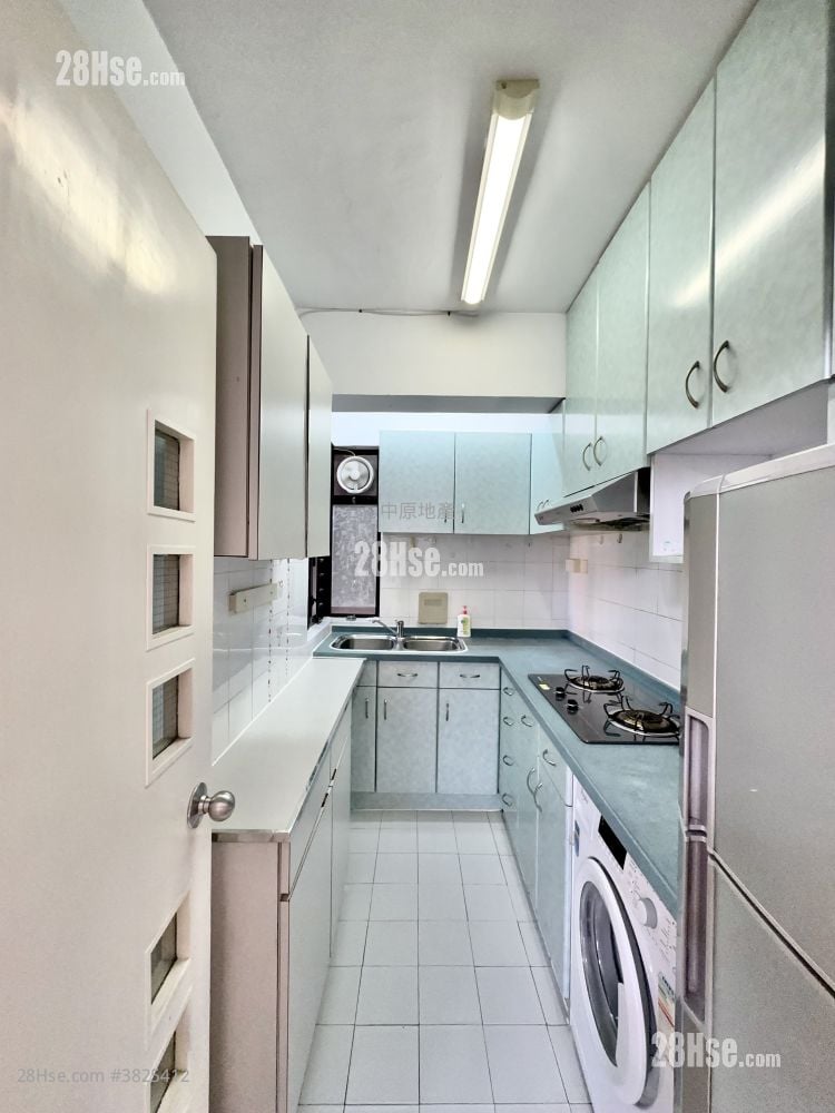 Sunshine City Sell 3 Bedrooms , 2 Bathrooms 618 ft²