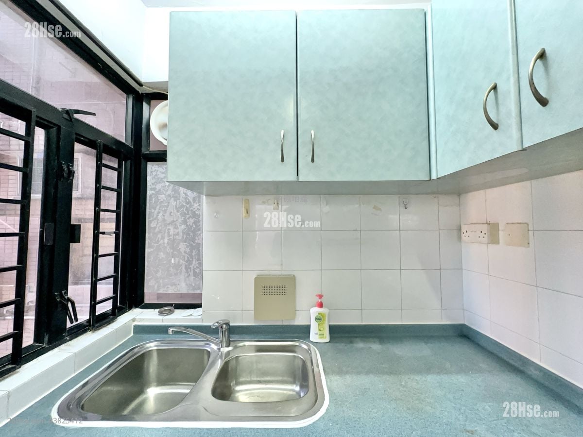 Sunshine City Sell 3 Bedrooms , 2 Bathrooms 618 ft²