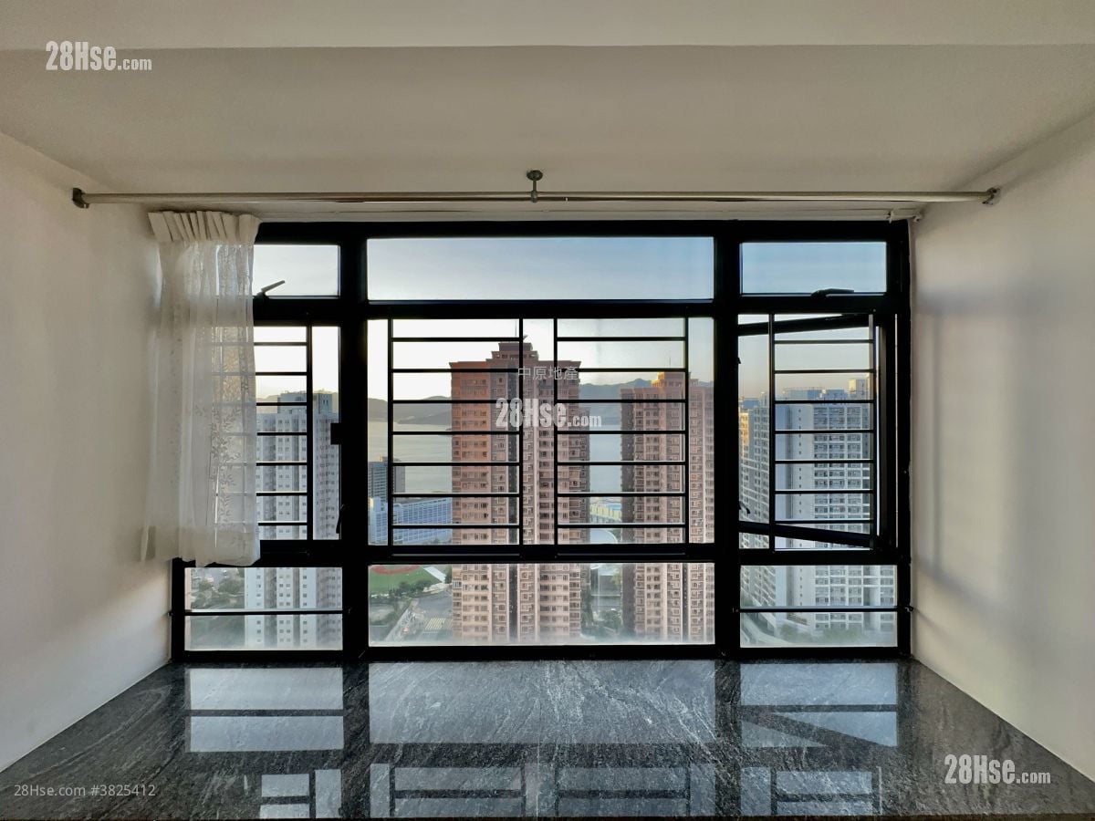 Sunshine City Sell 3 Bedrooms , 2 Bathrooms 618 ft²