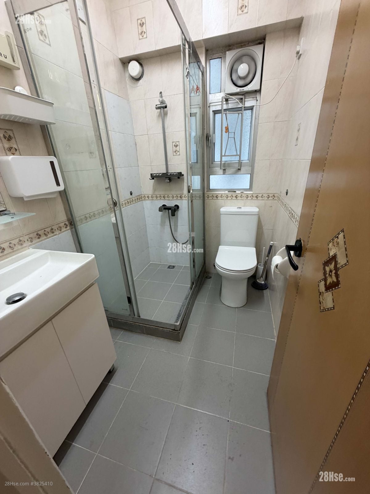 仁安大廈 租盤 2 房 , 1 浴室 606 平方呎