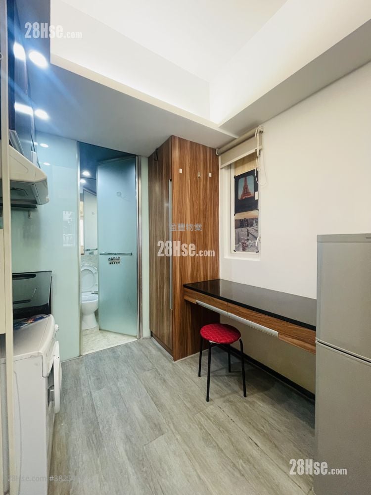 Overseas Building Rental Studio , 1 Bathroom 150 ft²