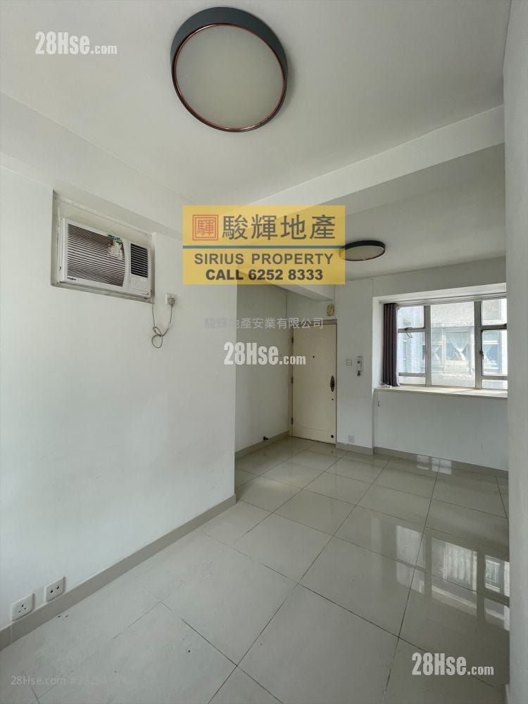 顺辉大厦 租盘 276 平方尺