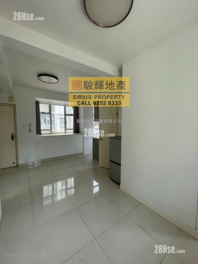 顺辉大厦 租盘 276 平方尺