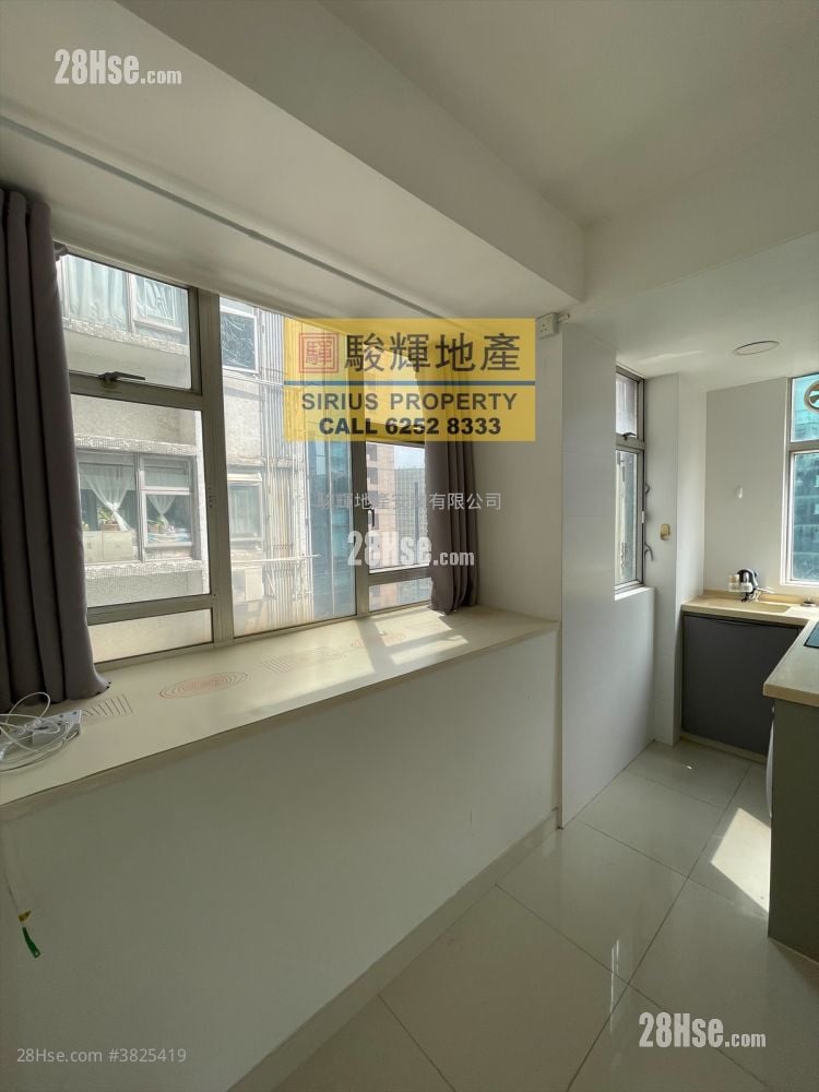 顺辉大厦 租盘 276 平方尺