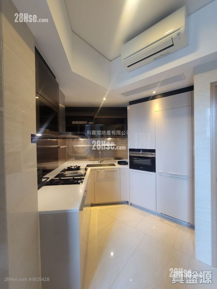 Cullinan West Rental 4 Bedrooms , 3 Bathrooms 1,254 ft²