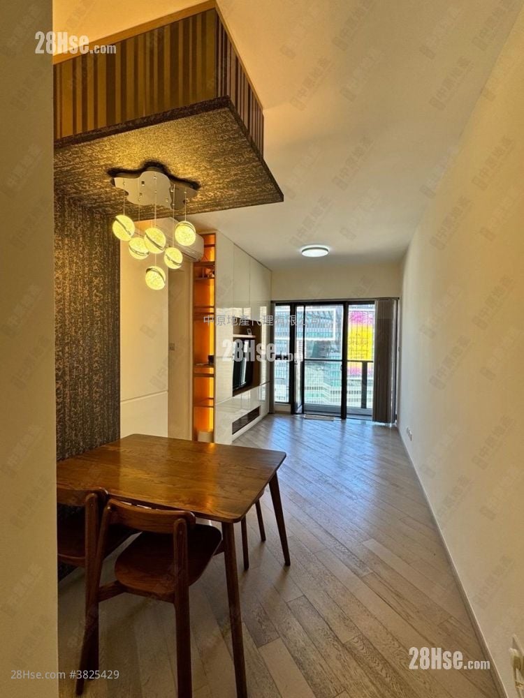 The Wings Sell 3 Bedrooms , 2 Bathrooms 735 ft²