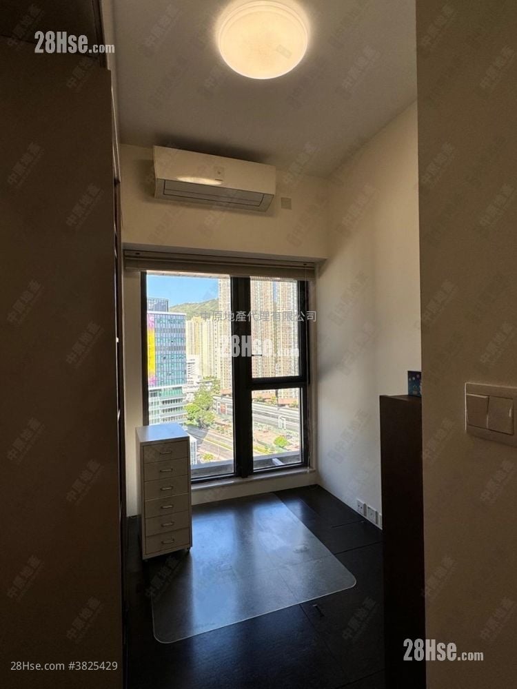 The Wings Sell 3 Bedrooms , 2 Bathrooms 735 ft²