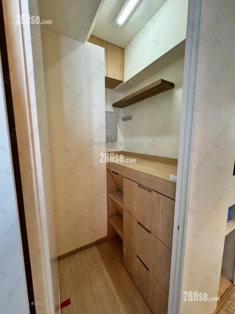 The Wings Sell 3 Bedrooms , 2 Bathrooms 735 ft²