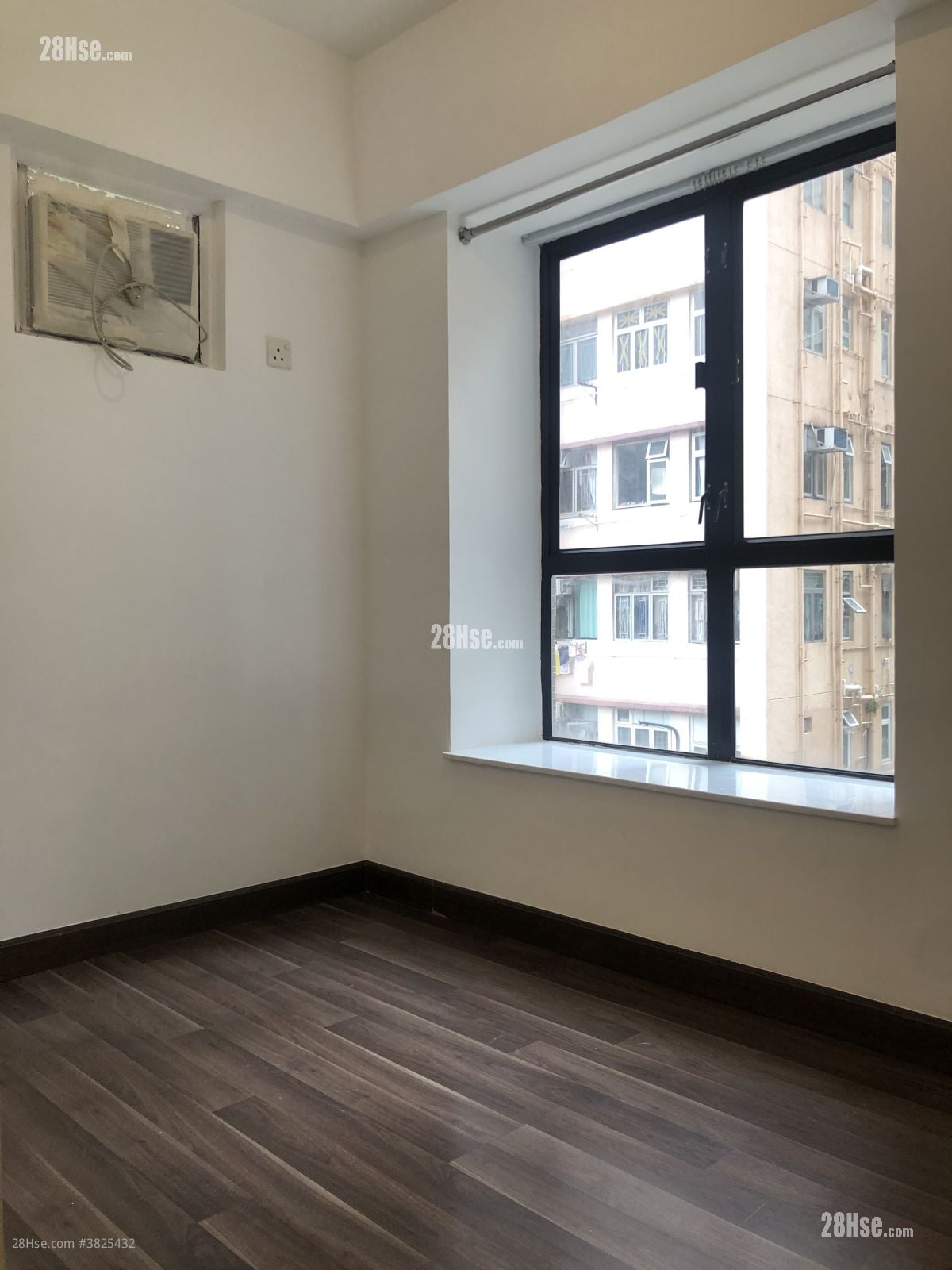 康和花園 售盤 2 房 , 1 浴室 270 平方呎