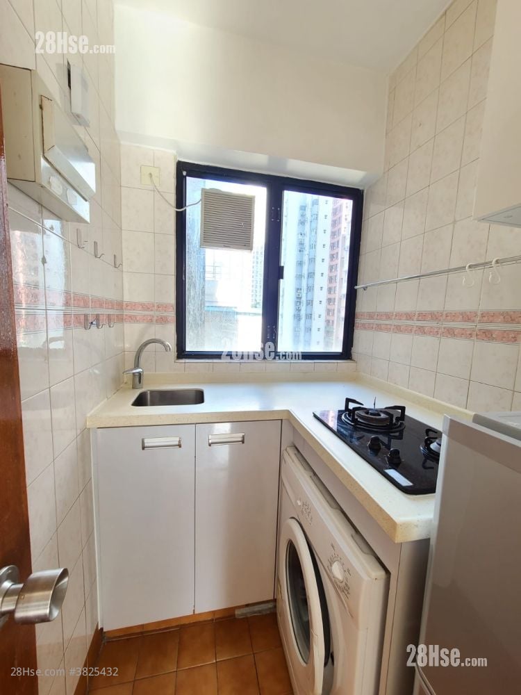 康和花園 售盤 2 房 , 1 浴室 270 平方呎