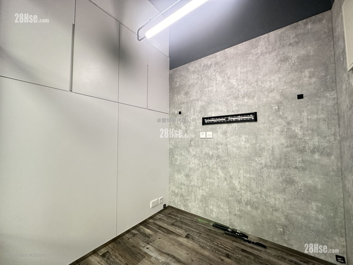 永康中心 租盤 開放式間隔 400 平方呎
