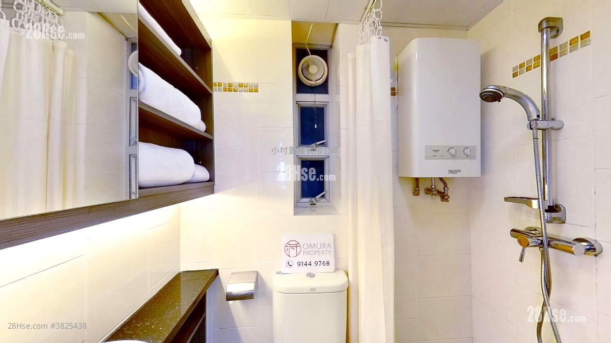 bathroom: Lodgewood Rental 2 Bedrooms , 1 Bathroom 320 ft²