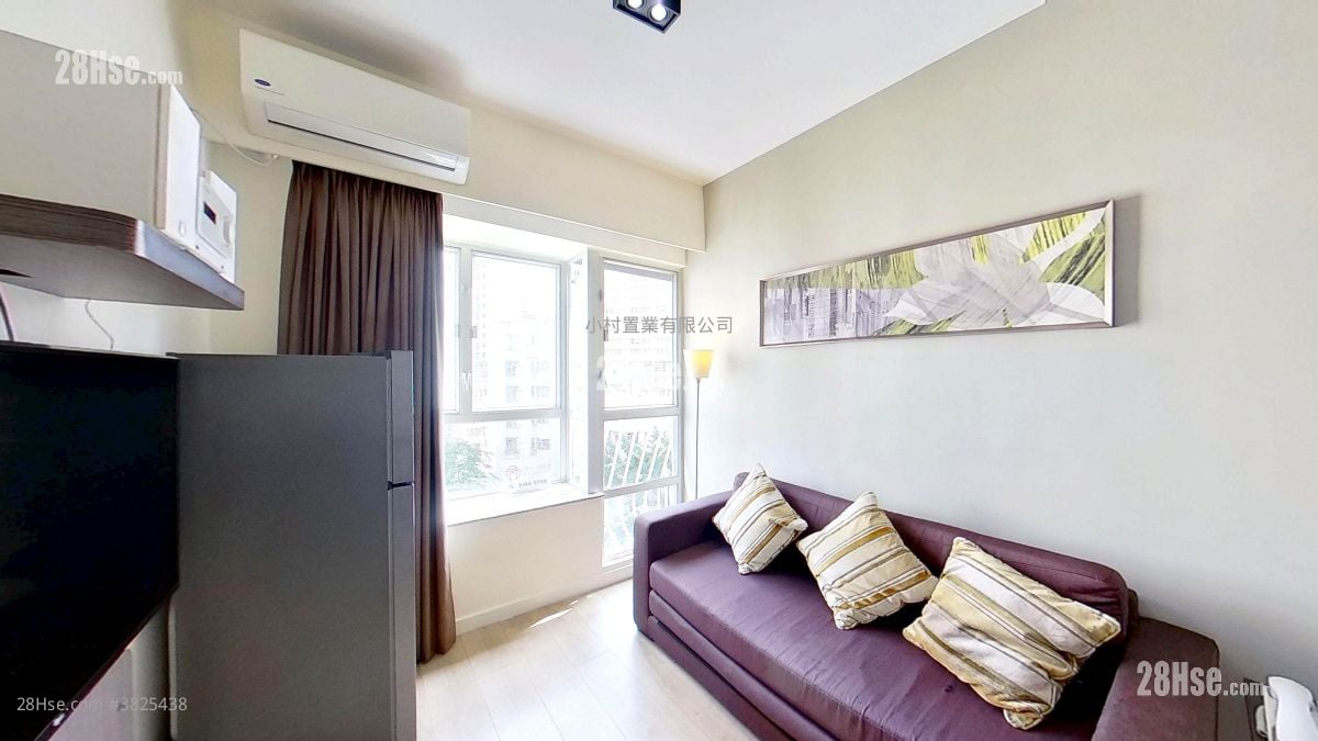 living room: Lodgewood Rental 2 Bedrooms , 1 Bathroom 320 ft²