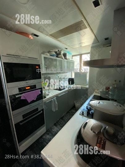 半山壹号 租盘 3 房 , 3 浴室 1,252 平方尺