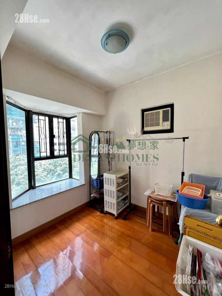 Dawning Height Sell 2 Bedrooms , 1 Bathroom