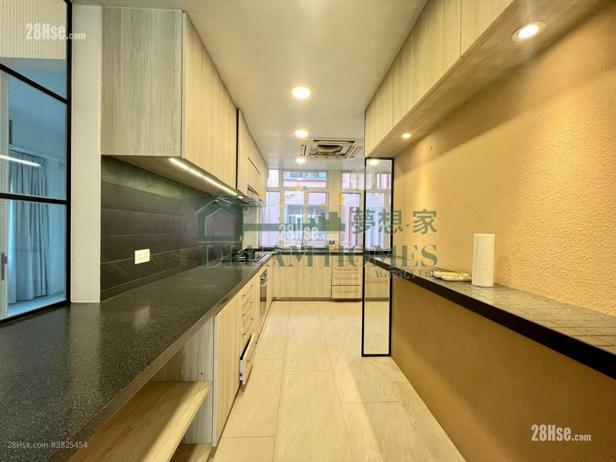 18-24 Bisney Road Rental 3 Bedrooms , 2 Bathrooms 1,206 ft²