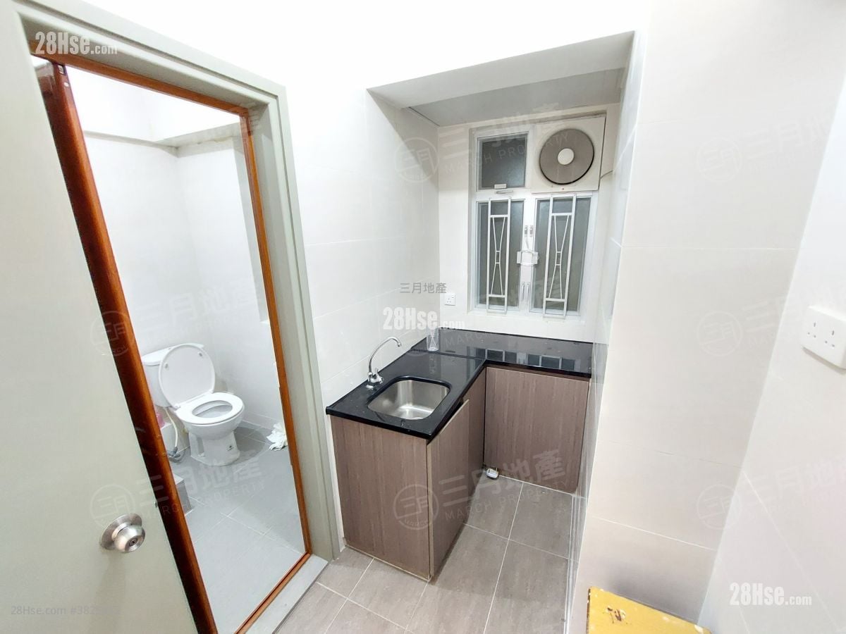 慶年大樓 租盤 2 房 , 1 浴室 447 平方呎