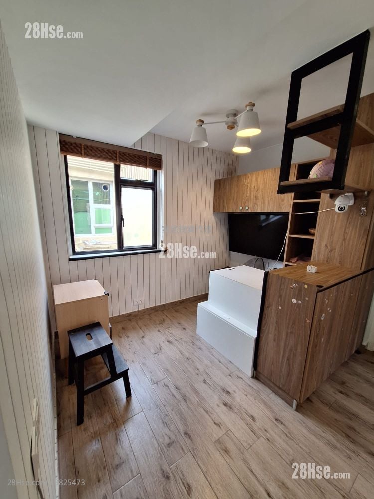 Kwong Chiu Terrace Sell 2 Bedrooms , 1 Bathroom 434 ft²