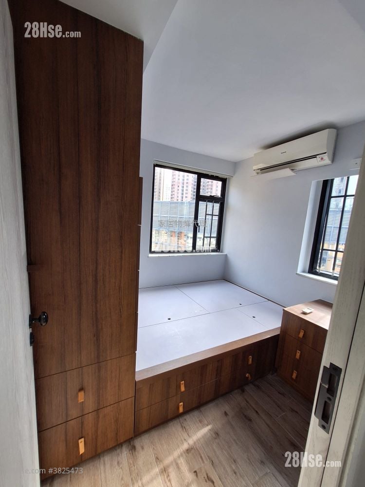 Kwong Chiu Terrace Sell 2 Bedrooms , 1 Bathroom 434 ft²