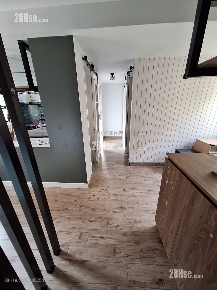 Kwong Chiu Terrace Sell 2 Bedrooms , 1 Bathroom 434 ft²