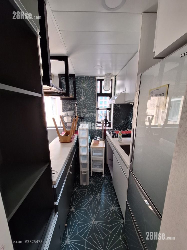 Kwong Chiu Terrace Sell 2 Bedrooms , 1 Bathroom 434 ft²