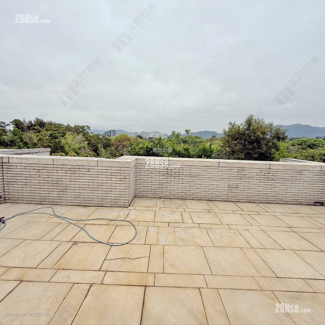 Valais Rental 5+ Bedrooms , 5+ Bathrooms 2,771 ft²