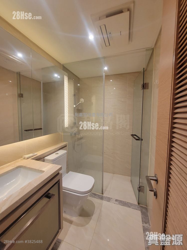 Victoria Skye Rental 344 ft²