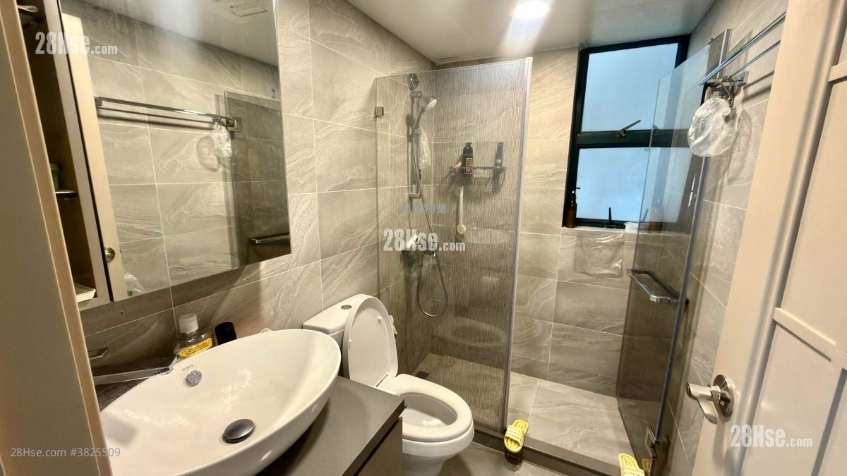 Villa Esplanada Sell 4 Bedrooms , 2 Bathrooms 829 ft²