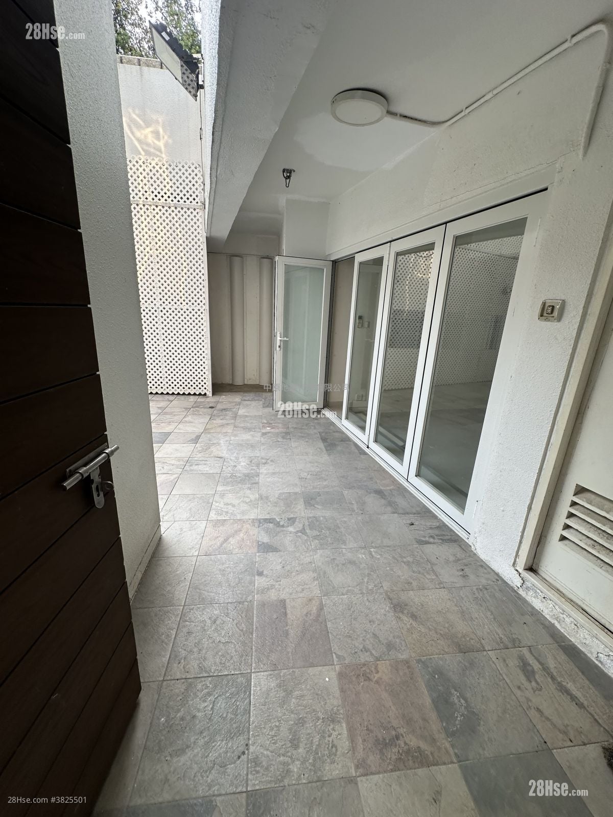 布力架街28-30号 售盘 3 房 , 3 浴室 1,173 平方尺