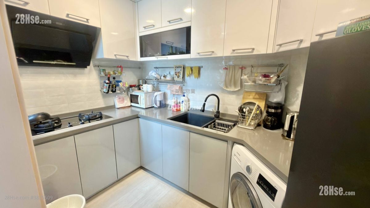 Villa Esplanada Sell 4 Bedrooms , 2 Bathrooms 829 ft²