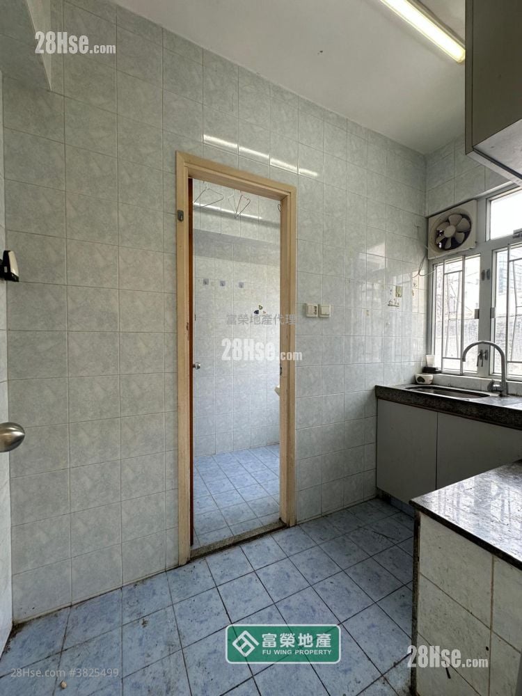 國榮大樓 租盤 2 房 , 1 浴室 495 平方呎