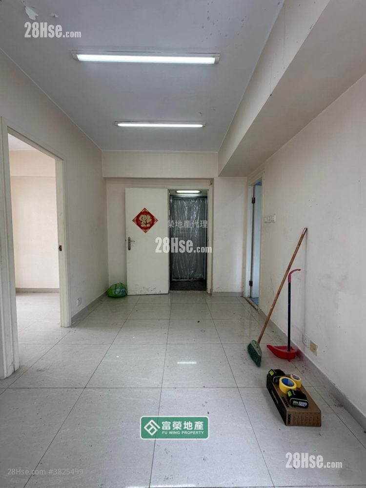 國榮大樓 租盤 2 房 , 1 浴室 495 平方呎