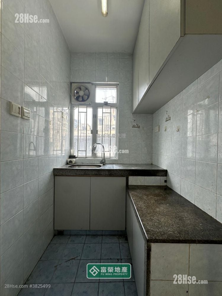 國榮大樓 租盤 2 房 , 1 浴室 495 平方呎